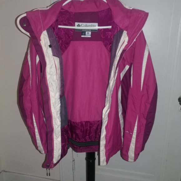 Columbia: Omni-Tech Waterproof Interchange Performance Jacket - Women's Size Med - Picture 2 of 16